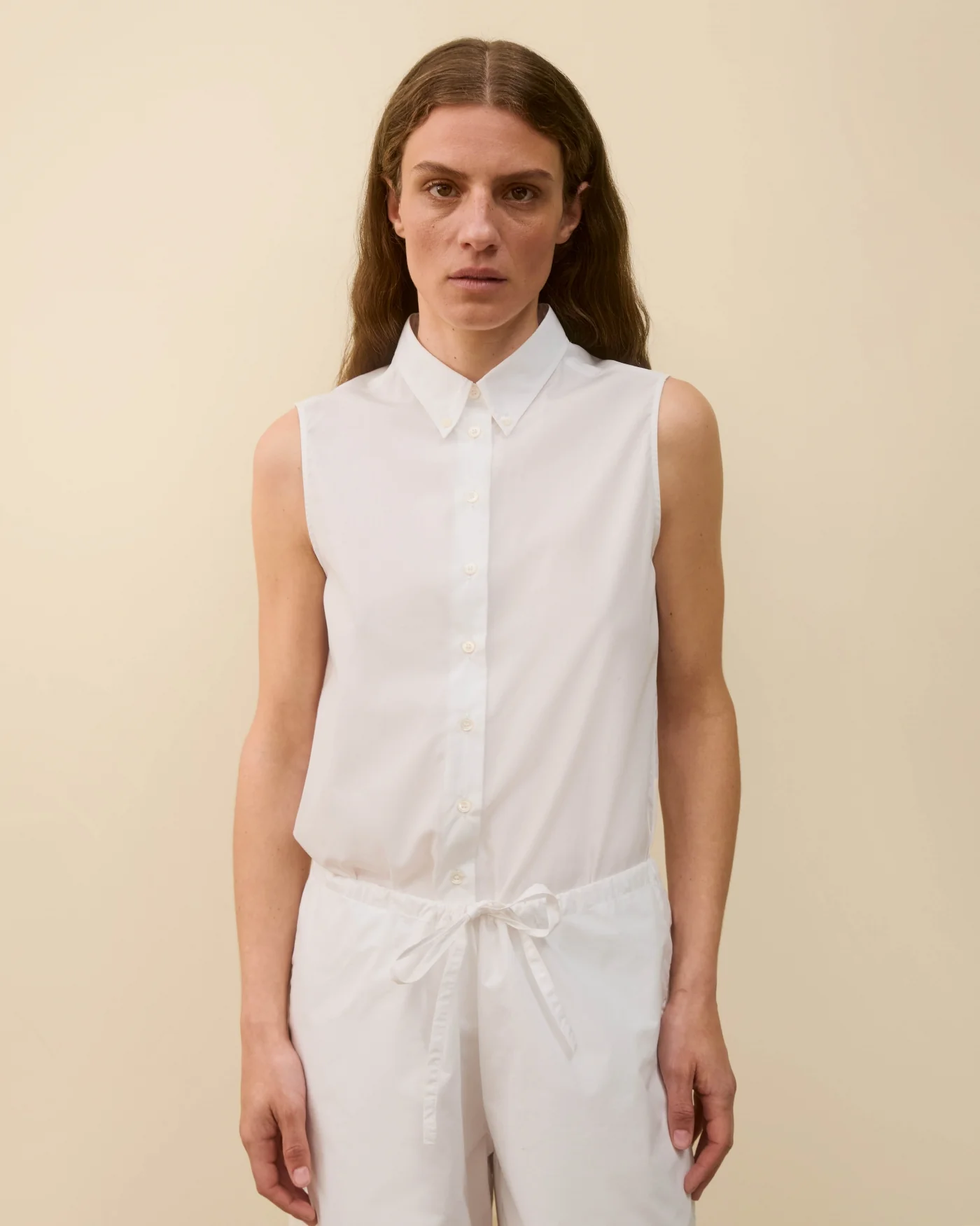 CASTA SLEEVELESS SHIRT | White