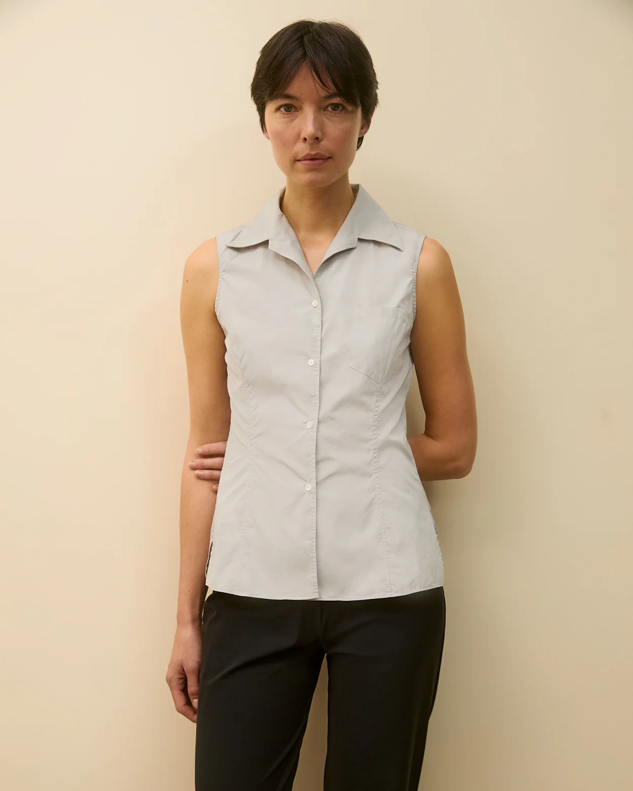 ROSIE SLEEVELESS SHIRT | Grey