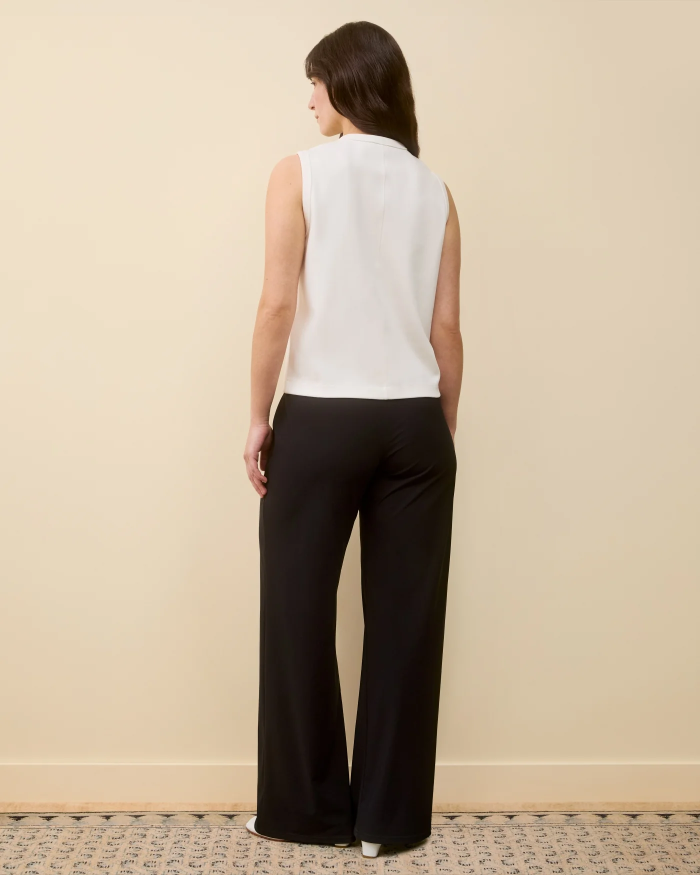 POPPY SLEEVELESS CARDIGAN | White