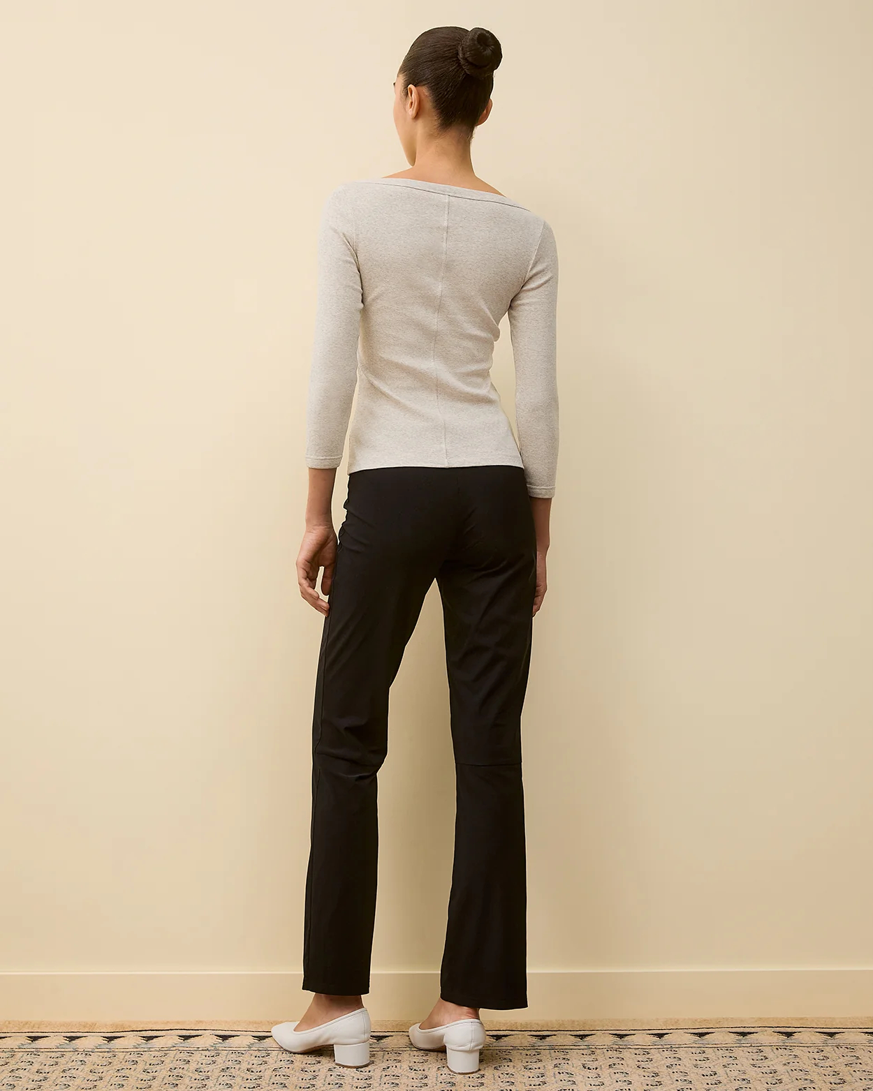 357-steffi-tee-heather-grey-3.webp STEFFI TEE | Heather Grey