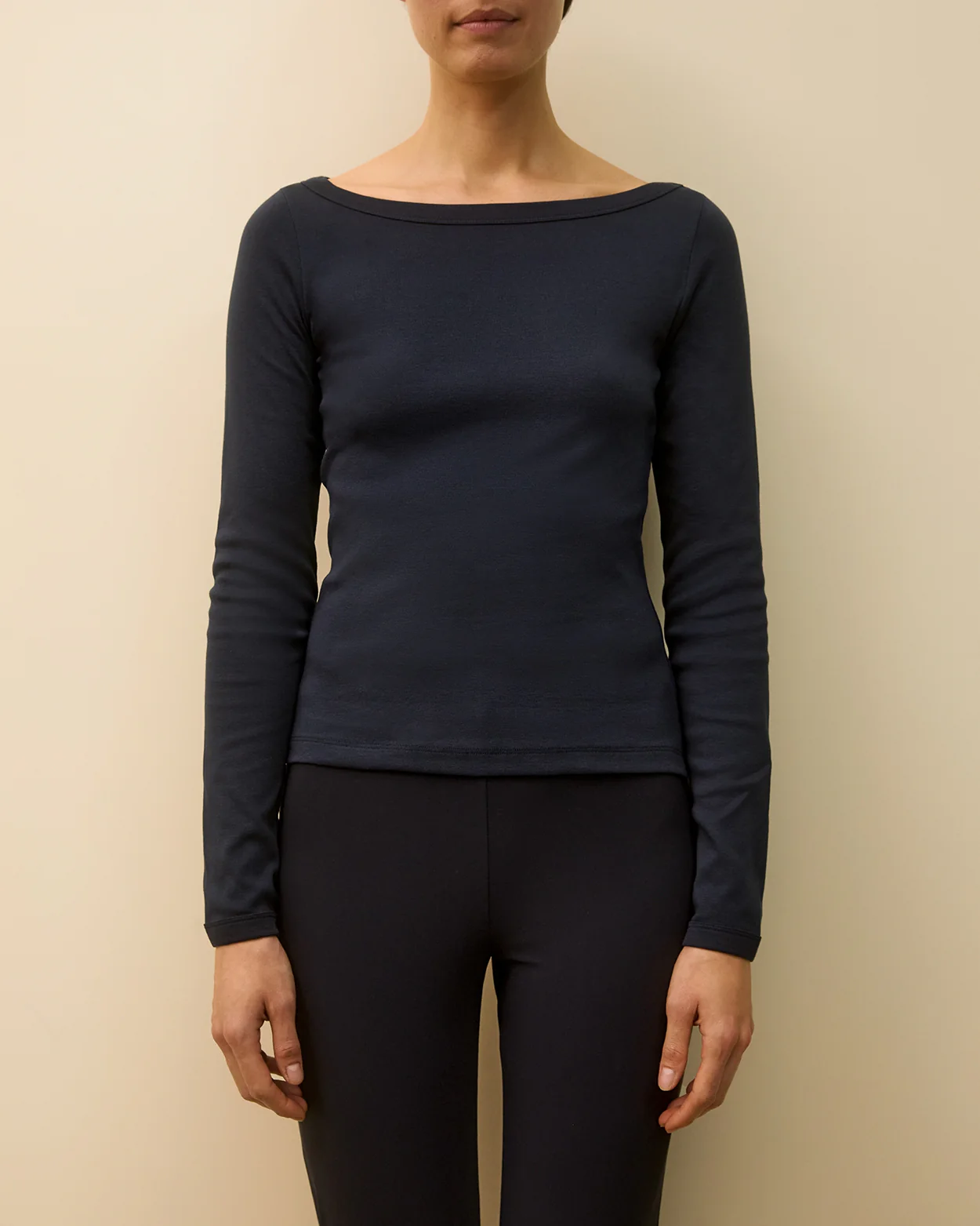 735-steffi-longsleeve-navy-4.webp STEFFI LONGSLEEVE | Navy